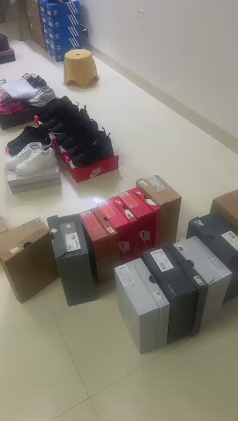 FOUNISER TENIS , JACKET , RAD ETC